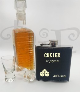 Piersiówka Cukiernika z grawerem- Cukier w płynie