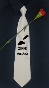 Krawat biały dla Murarza