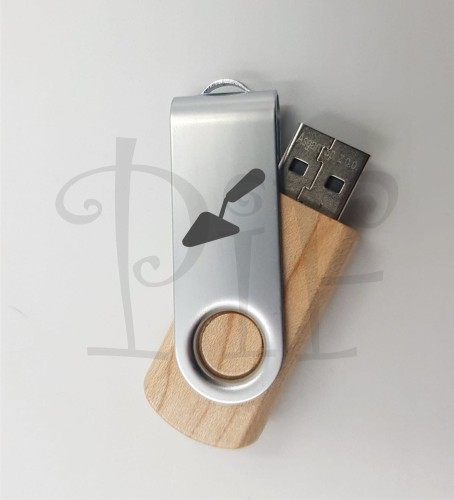 pendrive murarz drewniany.jpg
