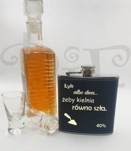 Piersiówka z grawerem dla Murarza- Łyk albo dwa, żeby kielnia równo szła