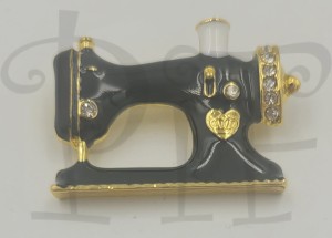 Broszka maszyna dla Krawcowej z kryształkami