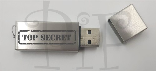 top secret srebrny pendrive.jpg