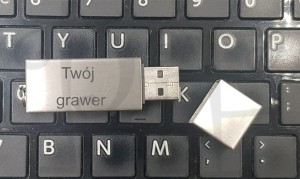 Pendrive pamięć USB 16GB z grawerem 