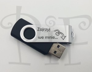 Pendrive pamięć USB 16GB z grawerem Zajrzyj we mnie...